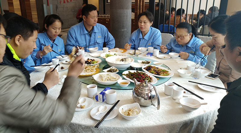 秋霞影视矽橡膠祝大家元宵（xiāo）節（jiē）快樂！
